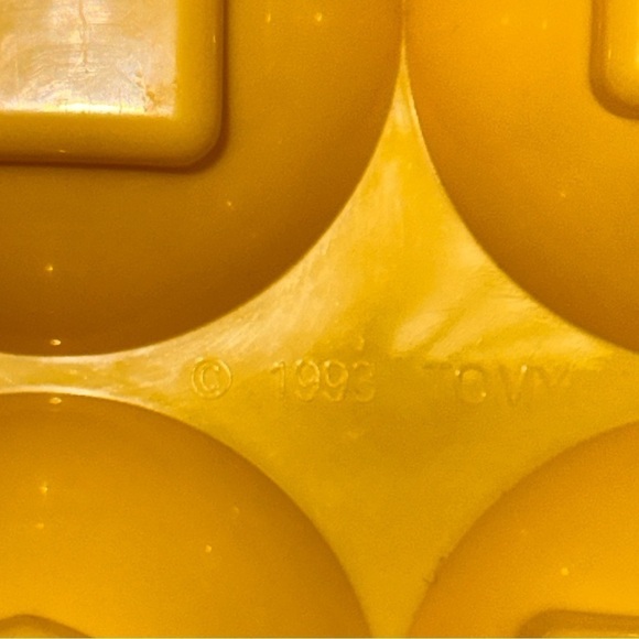 Tomy Hide N Squeak Eggs 1993 Kids Learning Matching Colors Sounds Toy Sensory - Picture 9 of 11